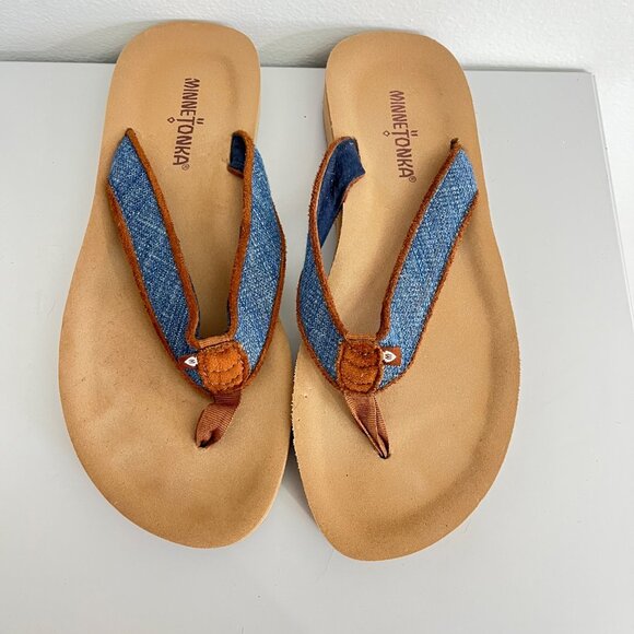 Minnetonka Women's‎ Hedy Flip Flop Sandal Blue Denim Size 7 - Picture 1 of 3